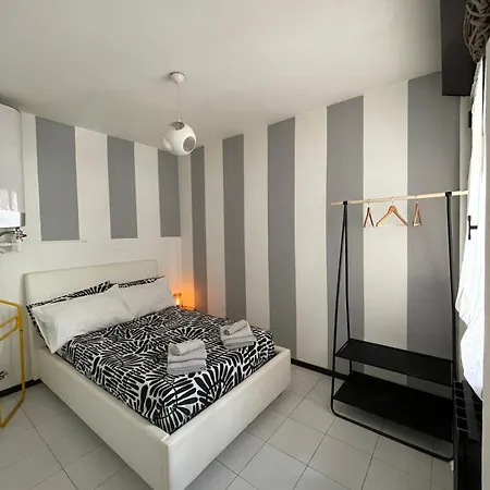 Citta&aeroporto Black And White Apartamento *