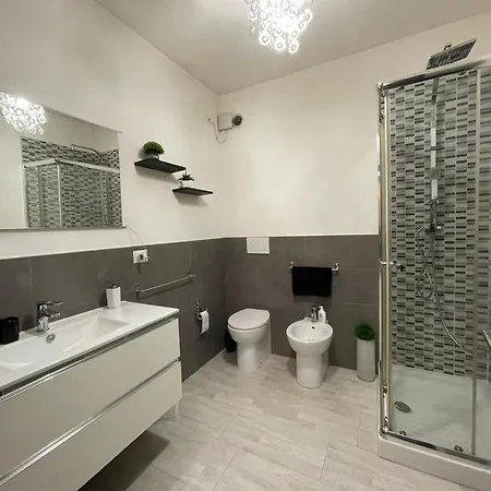 Citta&aeroporto Black And White Appartement