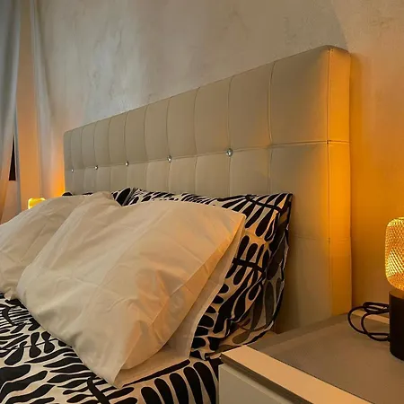 Citta&aeroporto Black And White Apartamento *