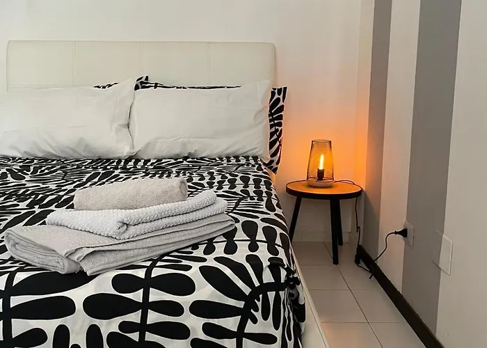 Citta&aeroporto Black And White Apartamento *