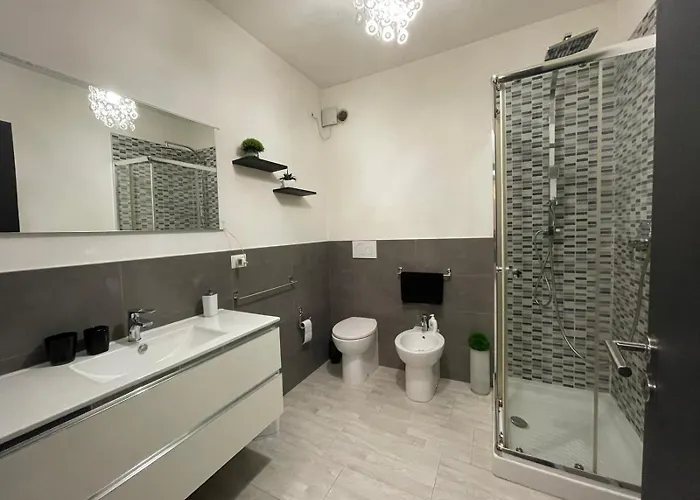 Citta&aeroporto Black And White شقة