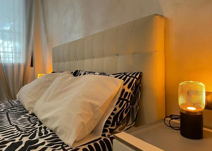 Citta&aeroporto Black And White شقة *