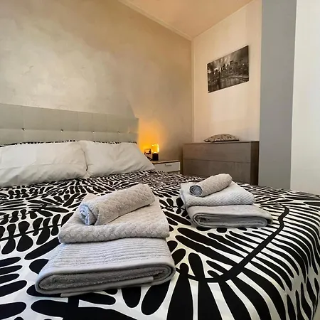 Apartment Citta&aeroporto Black And White Bergamo